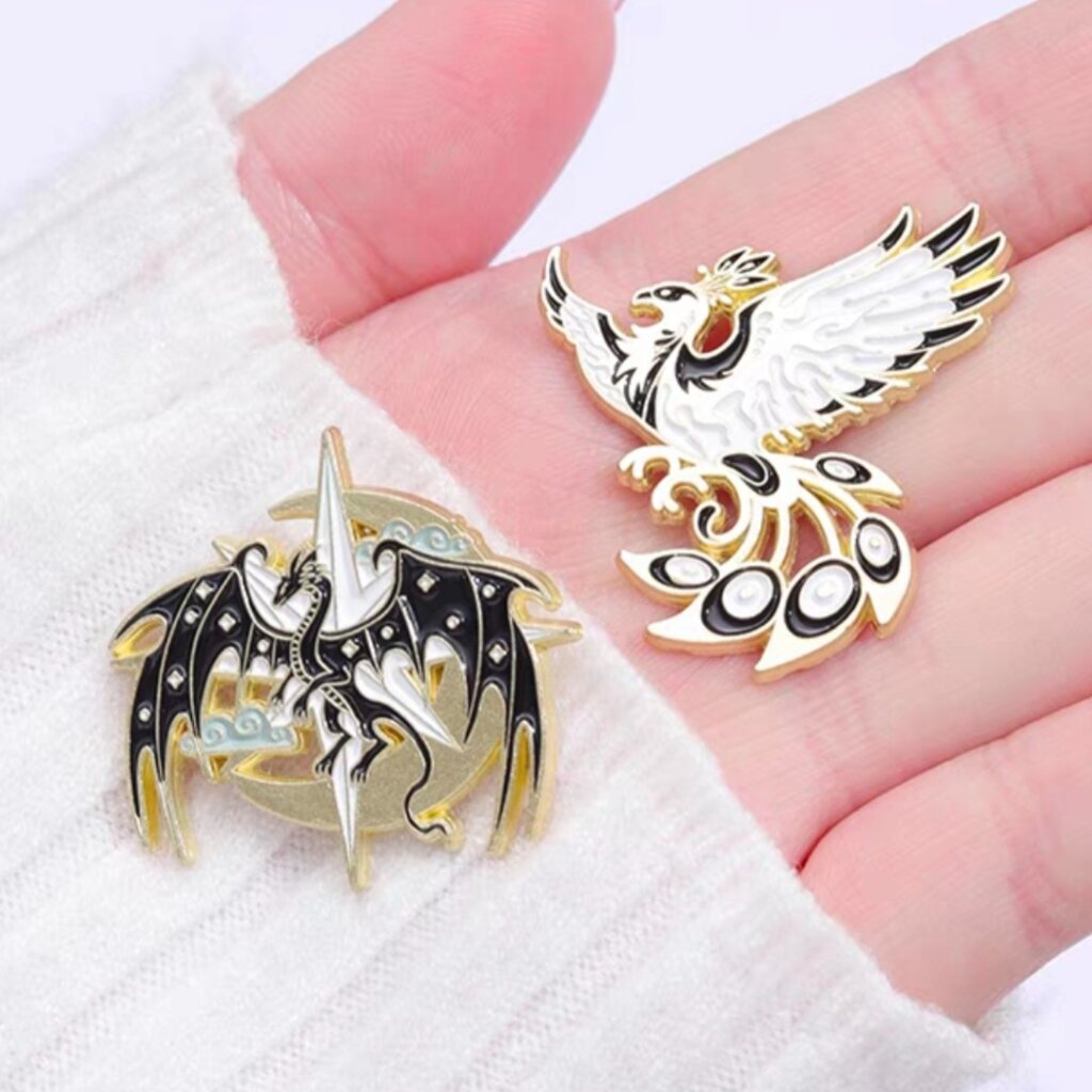 legand animal lapel pins