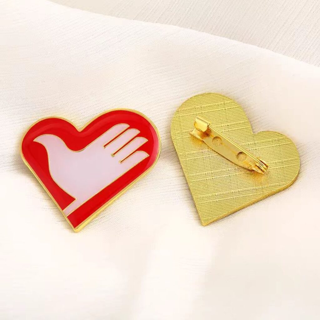 volunteer lapel pin