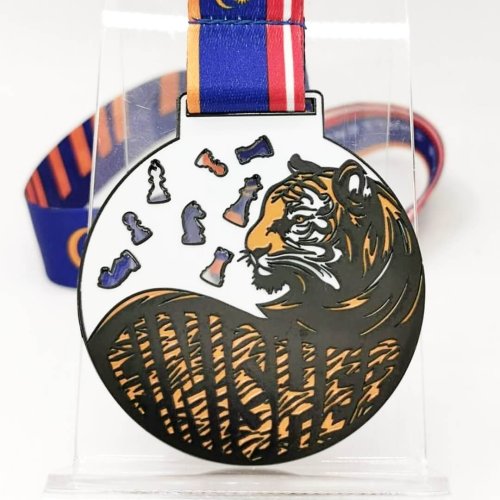 chess tiger medal
